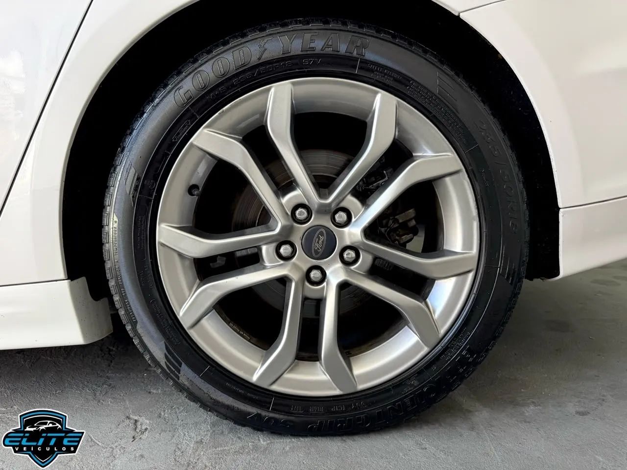 Ford FUSION 10