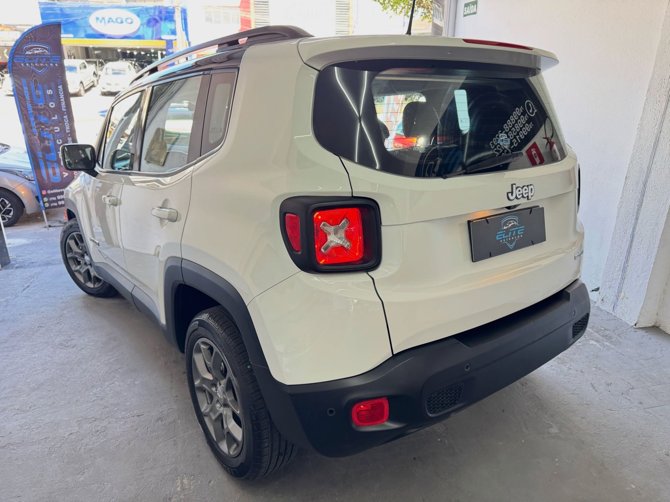 Jeep Renegade 4