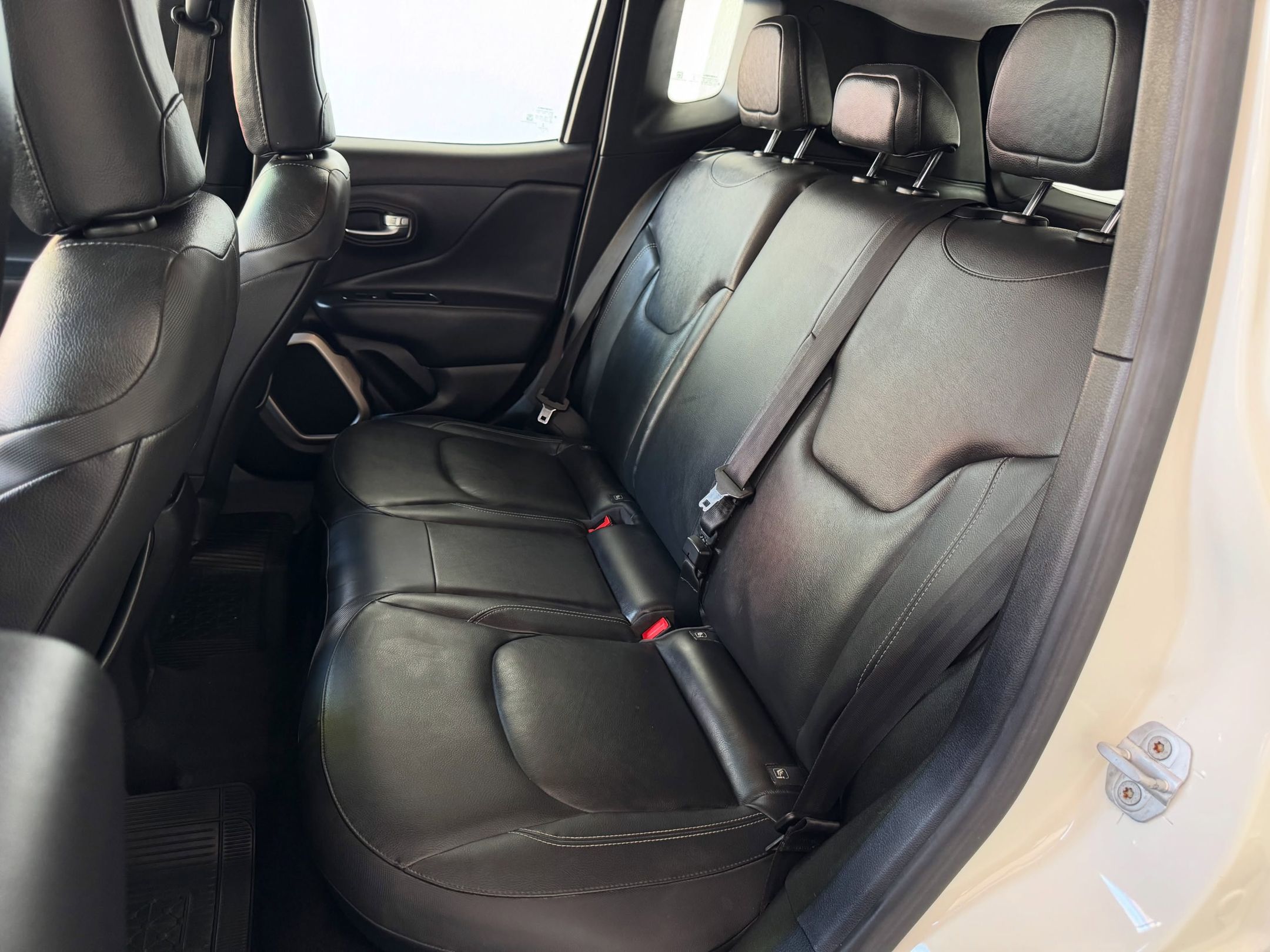 Jeep Renegade 9