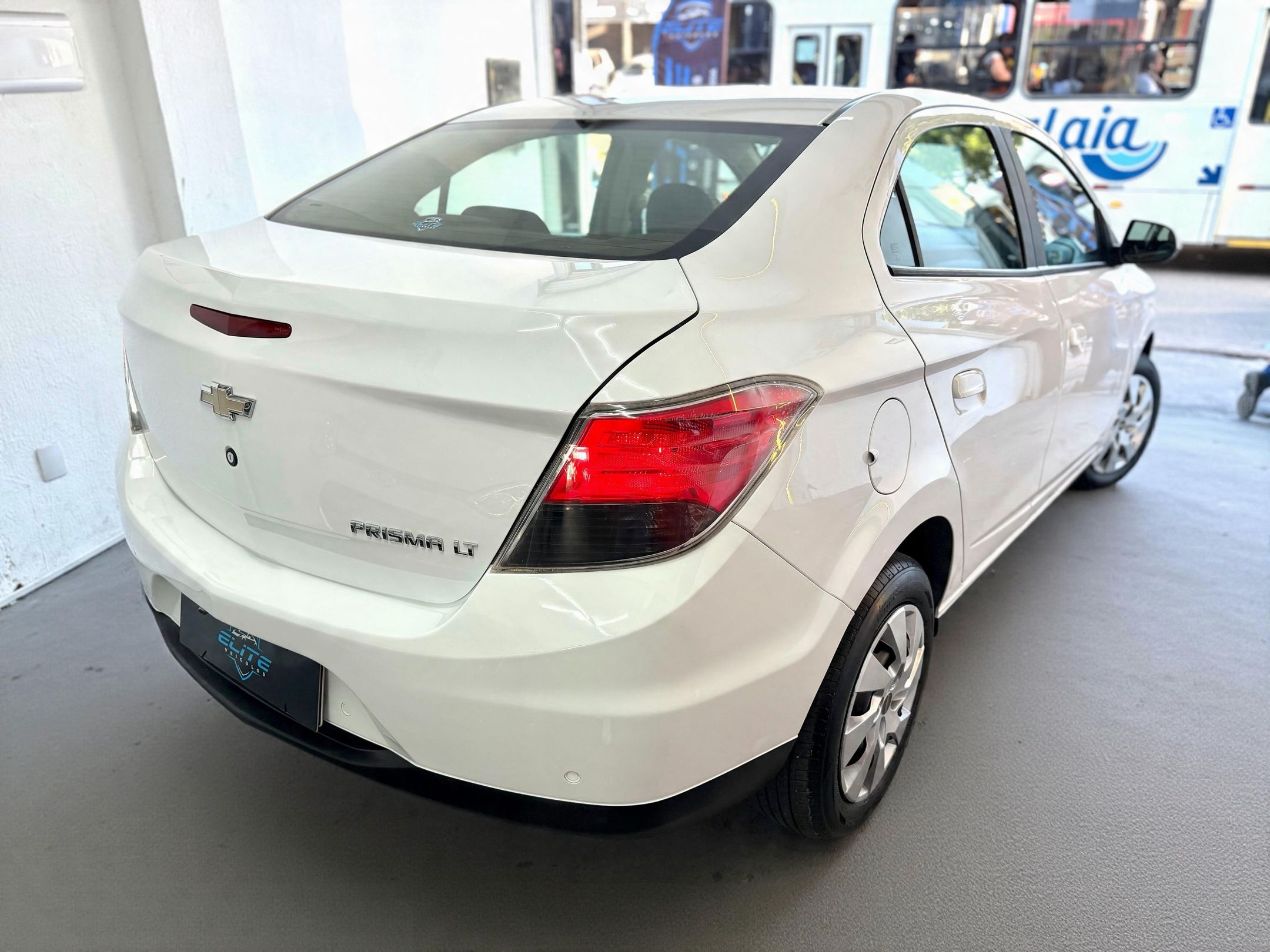 Chevrolet Prisma 6
