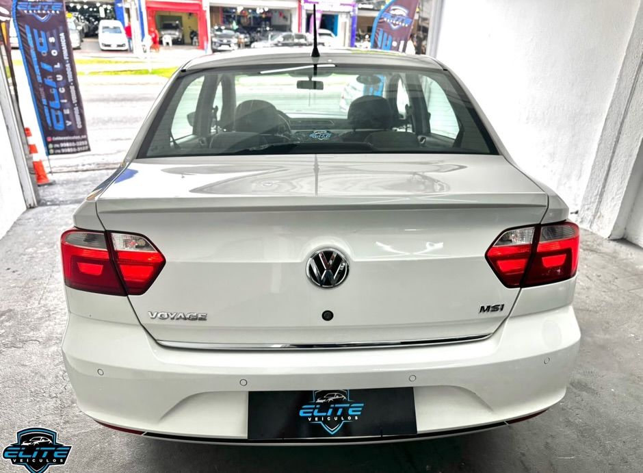 Volkswagen Voyage 5