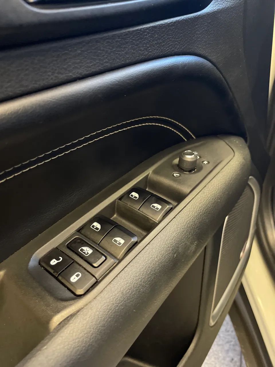 Jeep COMPASS 12
