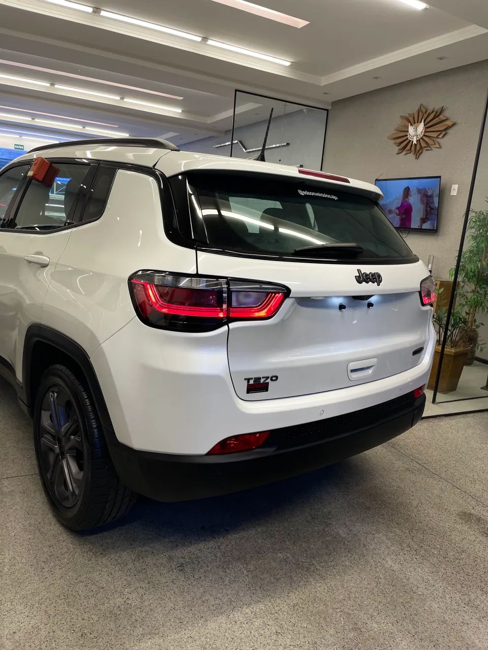 Jeep COMPASS 9