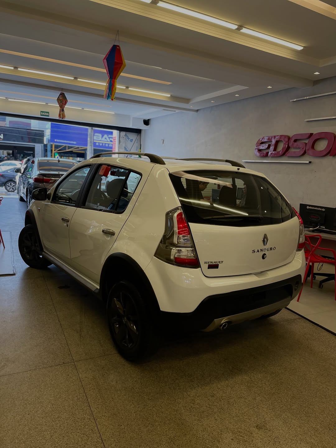Renault Sandero 10