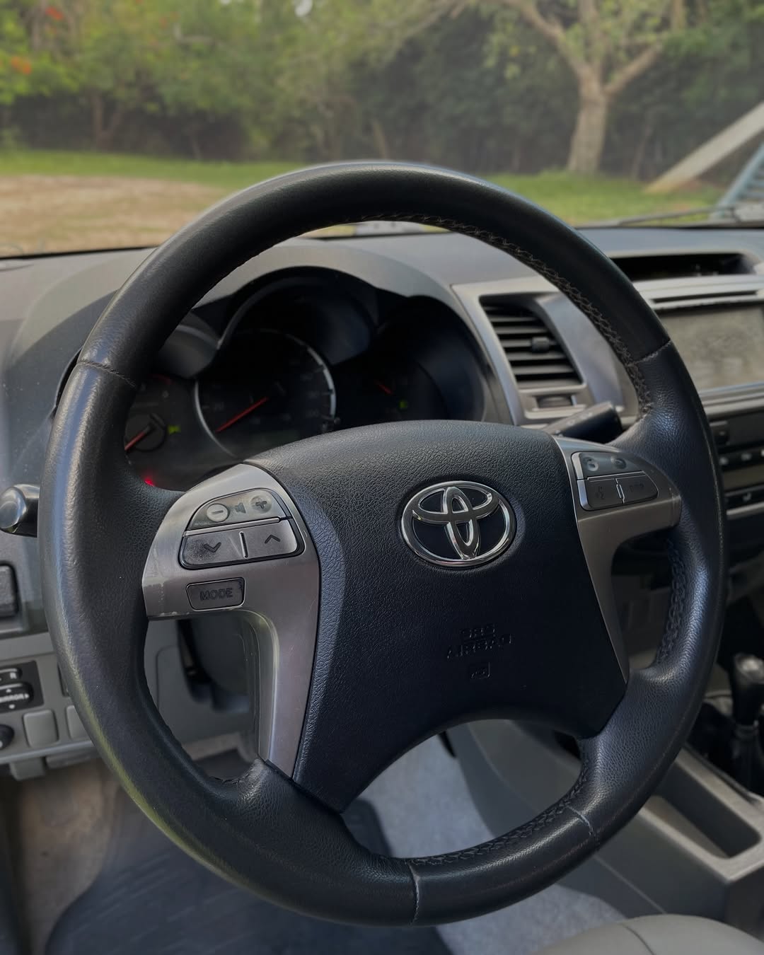 Toyota Hilux 6