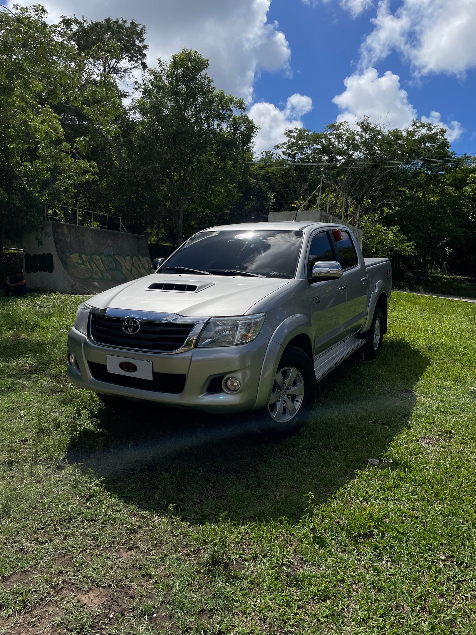 Toyota Hilux 2