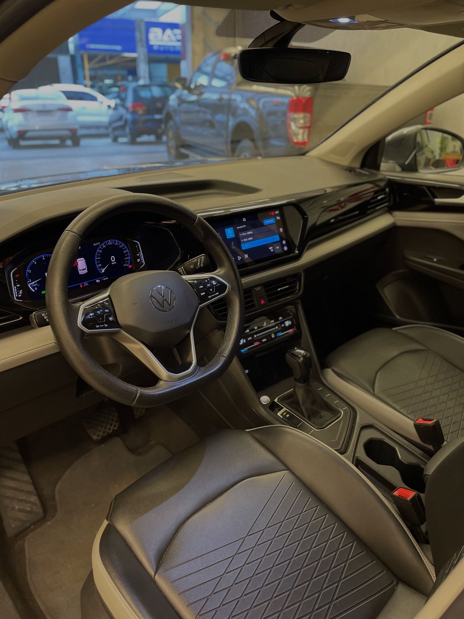 Volkswagen Taos 5