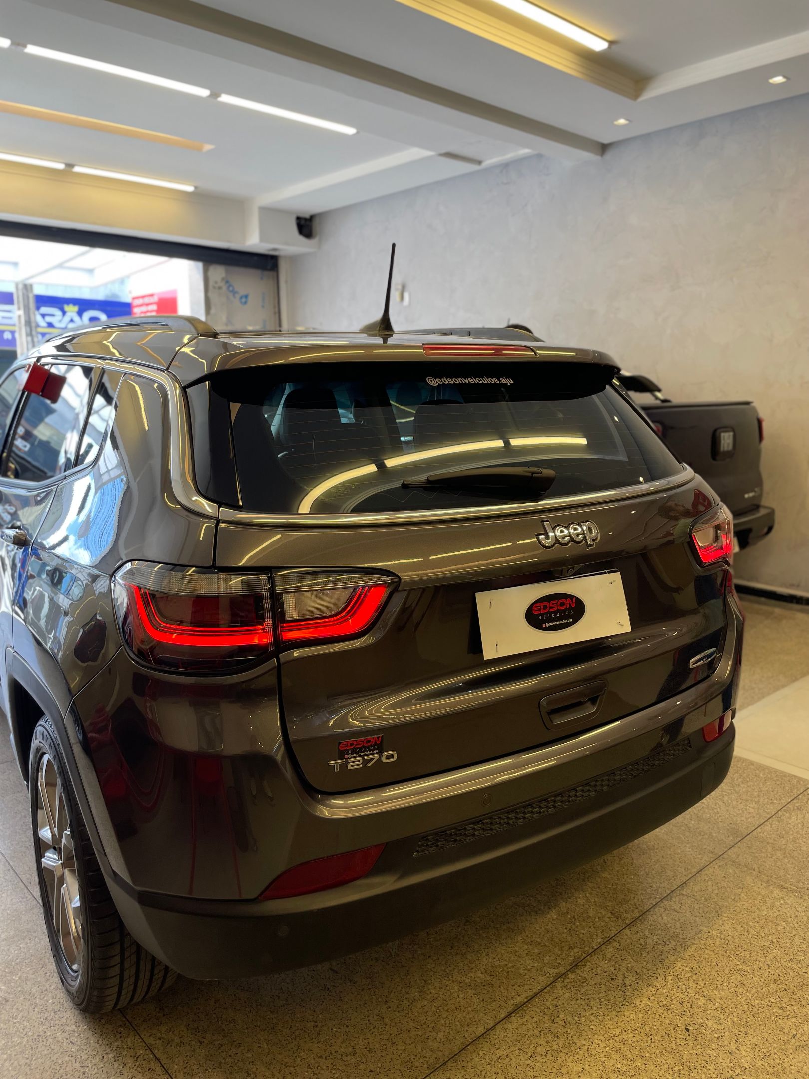 JEEP COMPASS 9