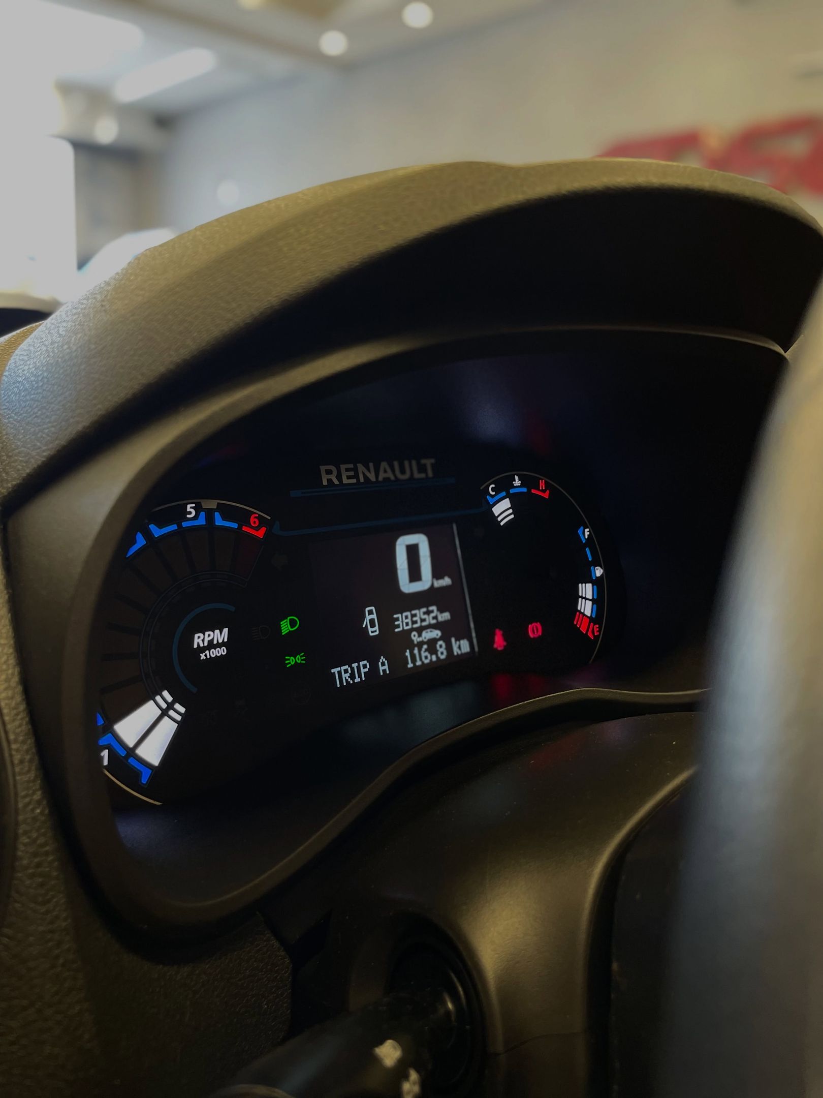 Renault Kwid 11