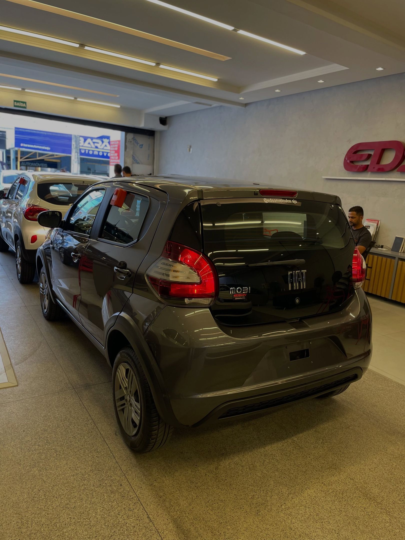 Fiat Mobi 12