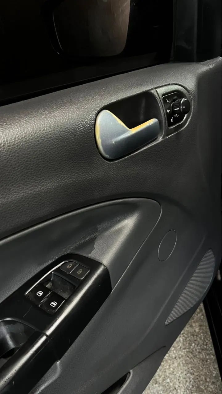 Volkswagen VOYAGE 6