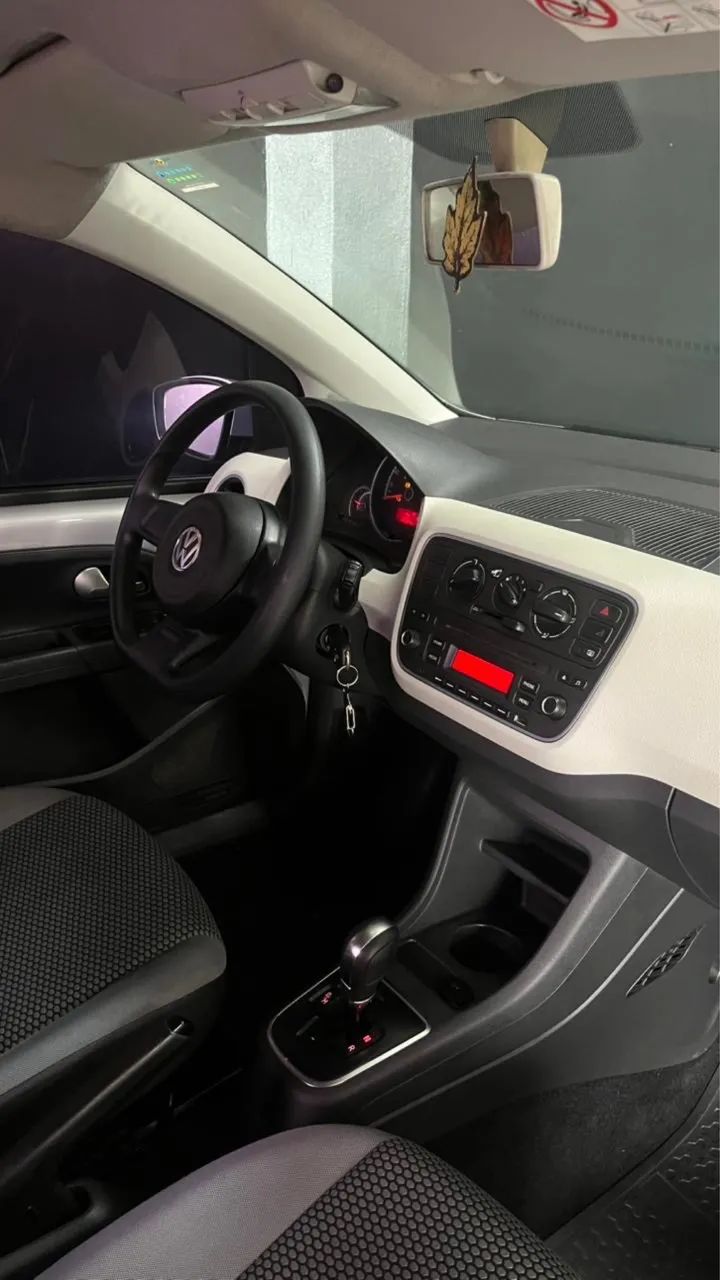 Volkswagen UP 3