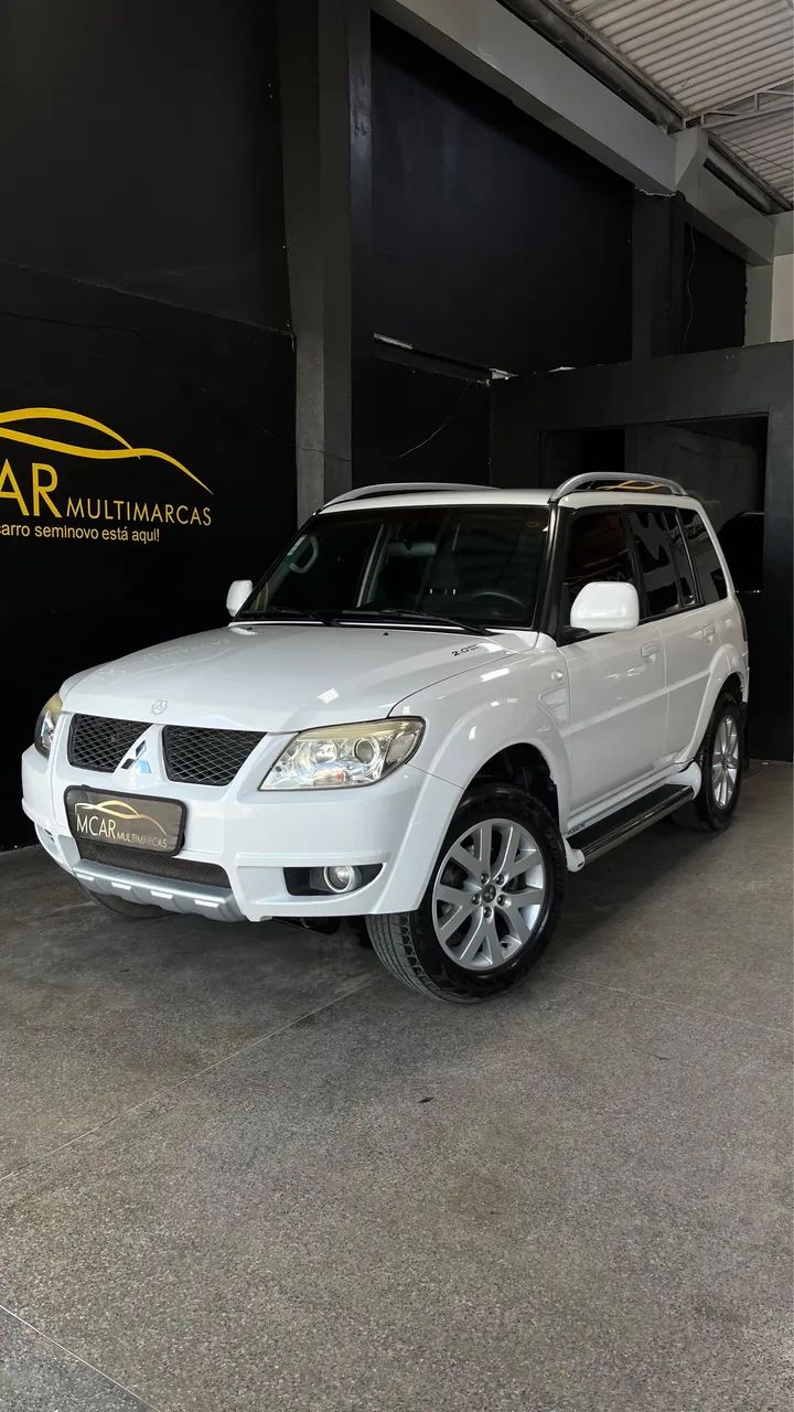 Mitsubishi PAJERO 2