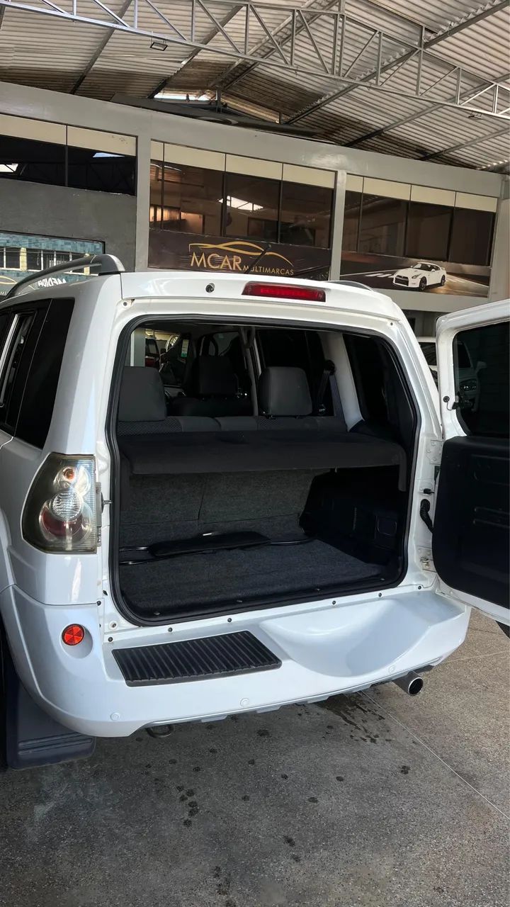 Mitsubishi PAJERO 7