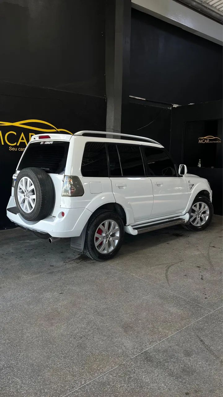 Mitsubishi PAJERO 6