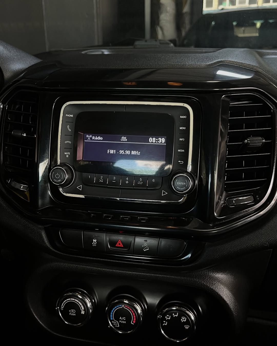 Fiat Toro 10