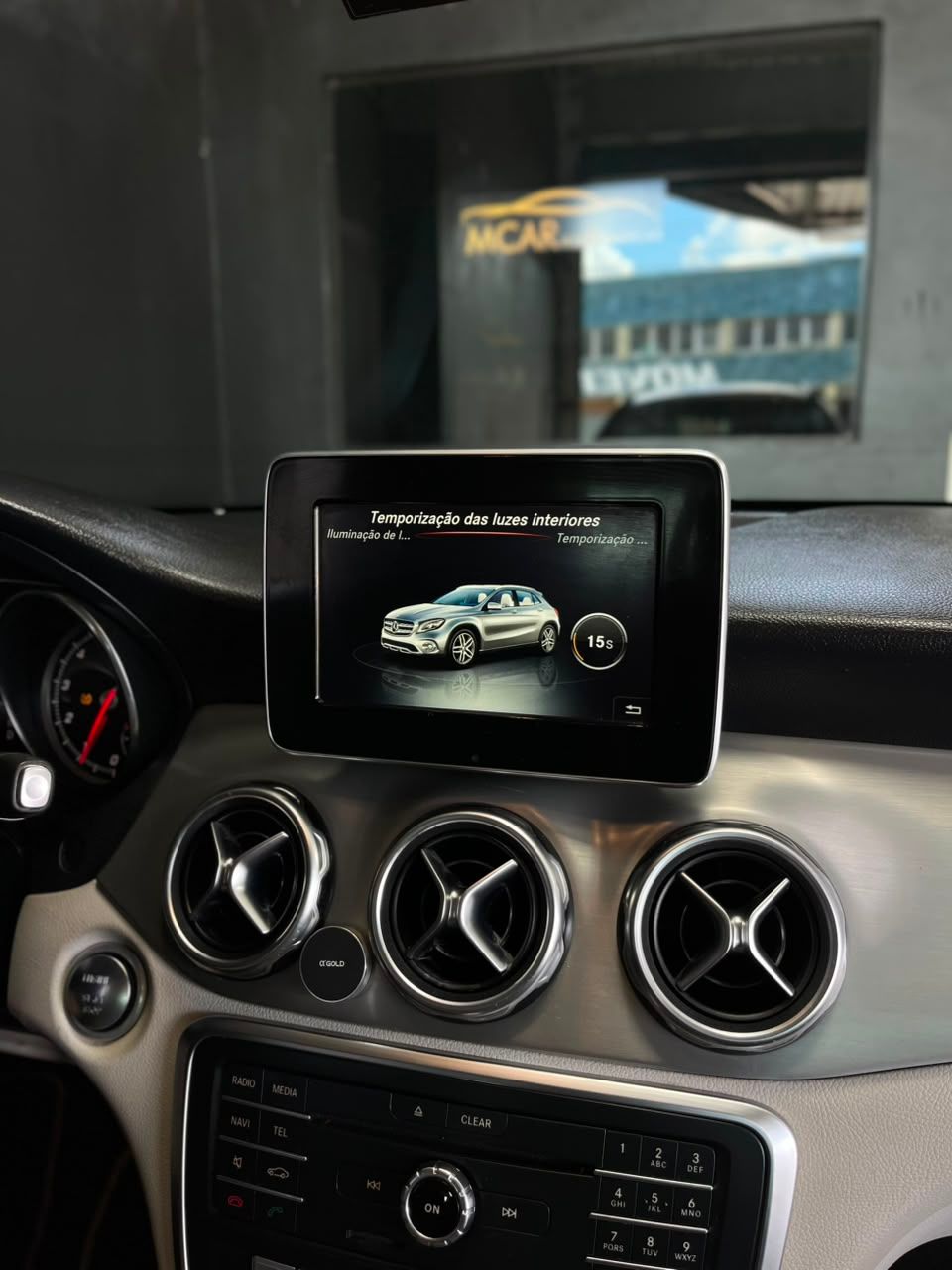 Mercedes-Benz GLA 4