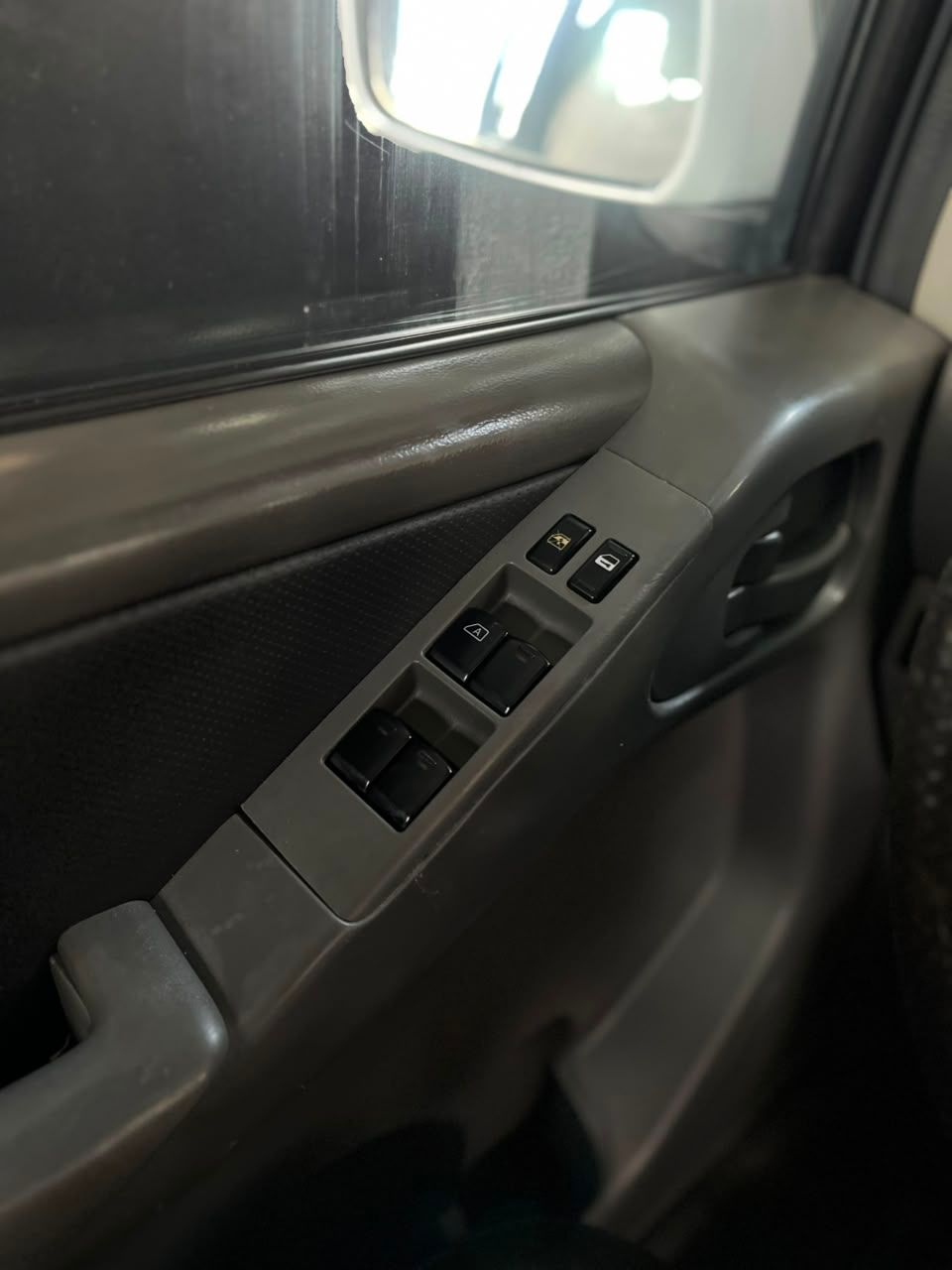 Nissan Frontier 3