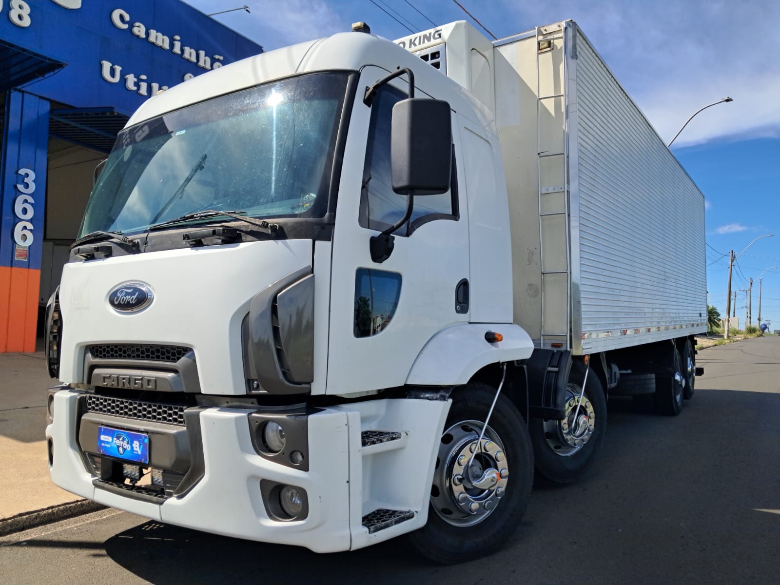 FORD CARGO 2012