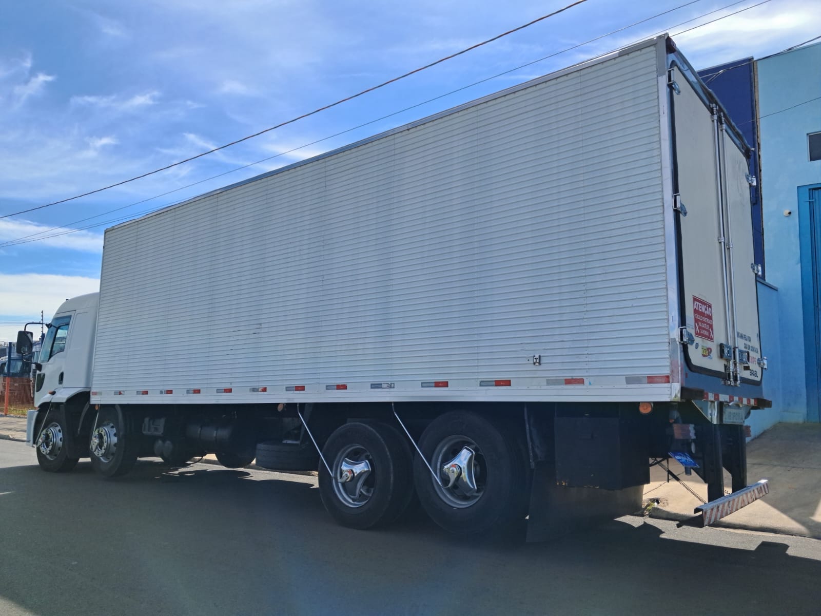 FORD CARGO 6