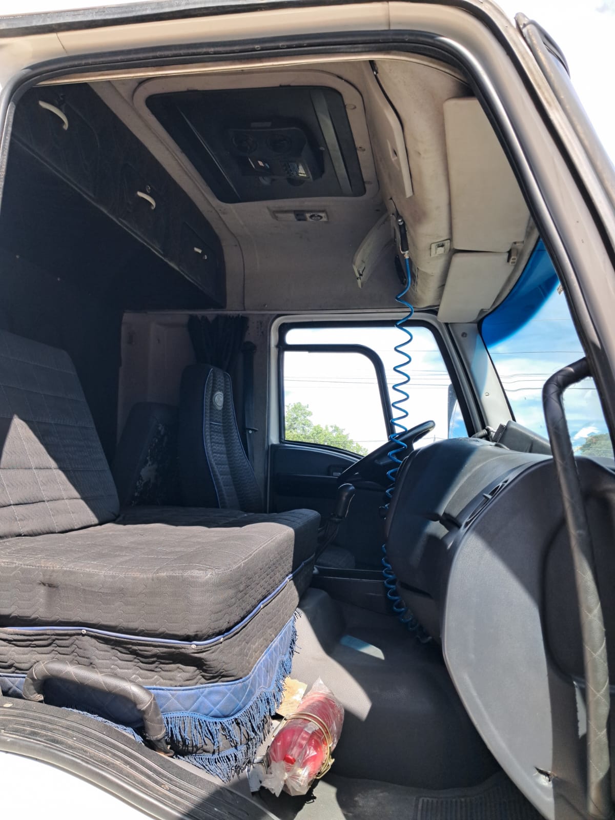 FORD CARGO 10