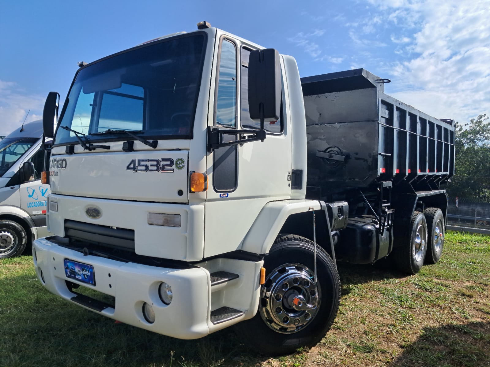FORD CARGO 2010