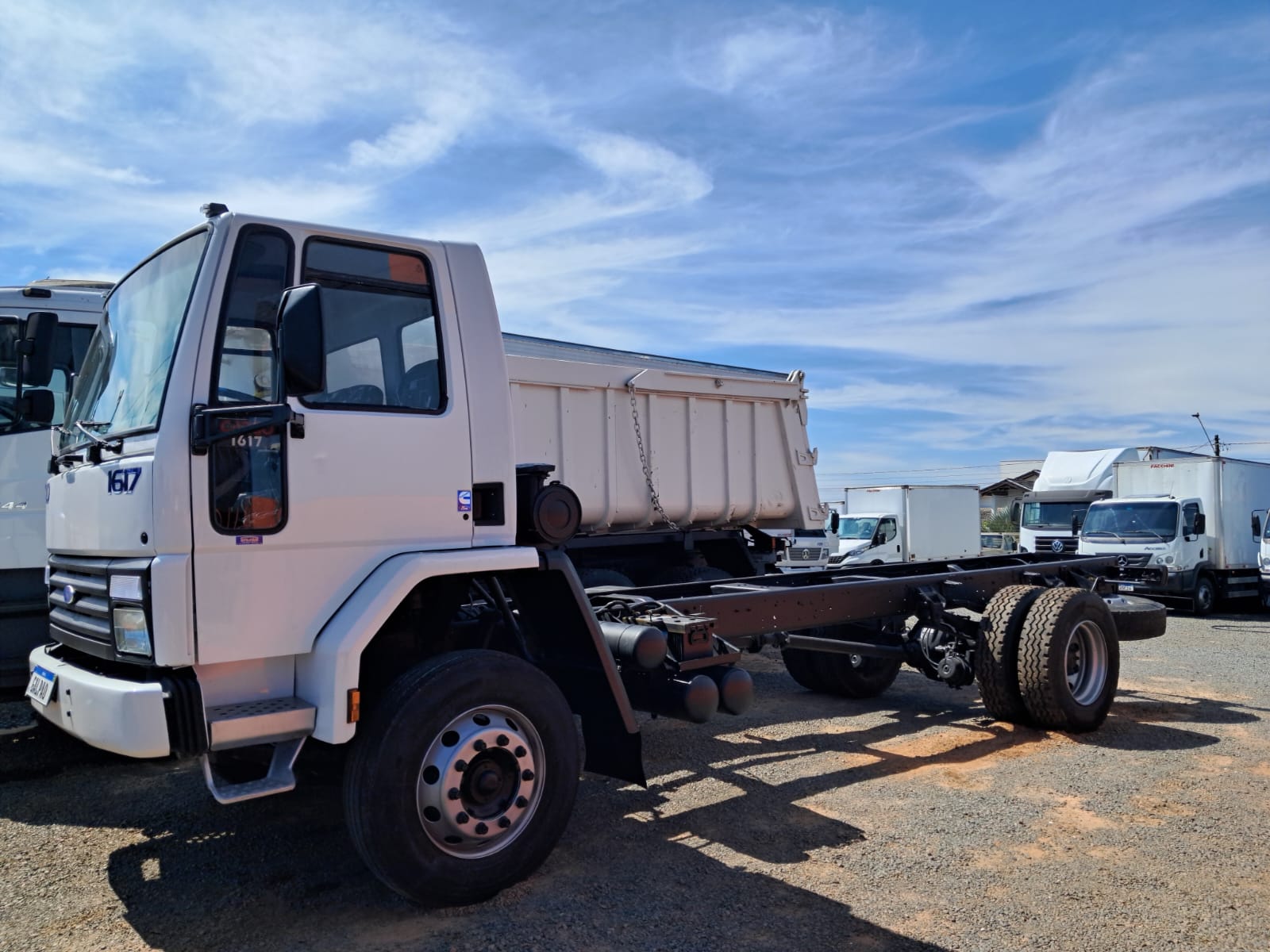 FORD CARGO 3