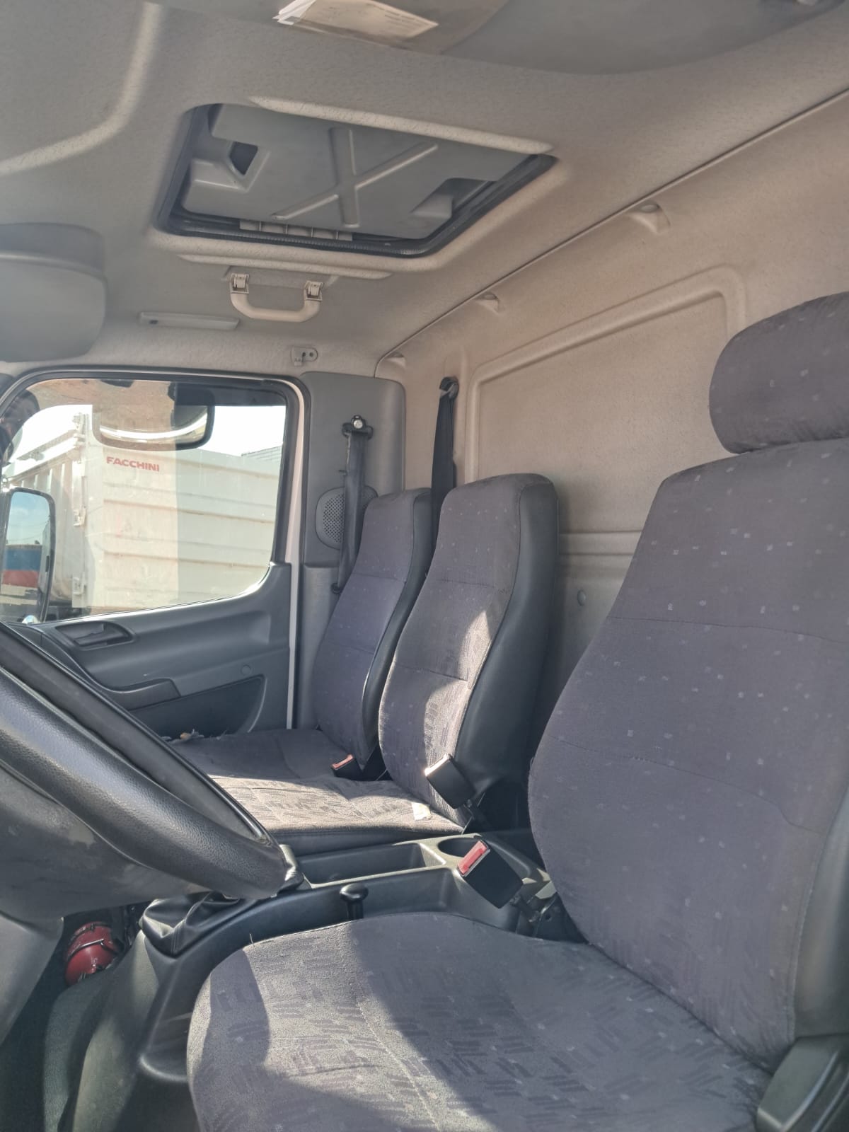 MERCEDES-BENZ ACCELO 12