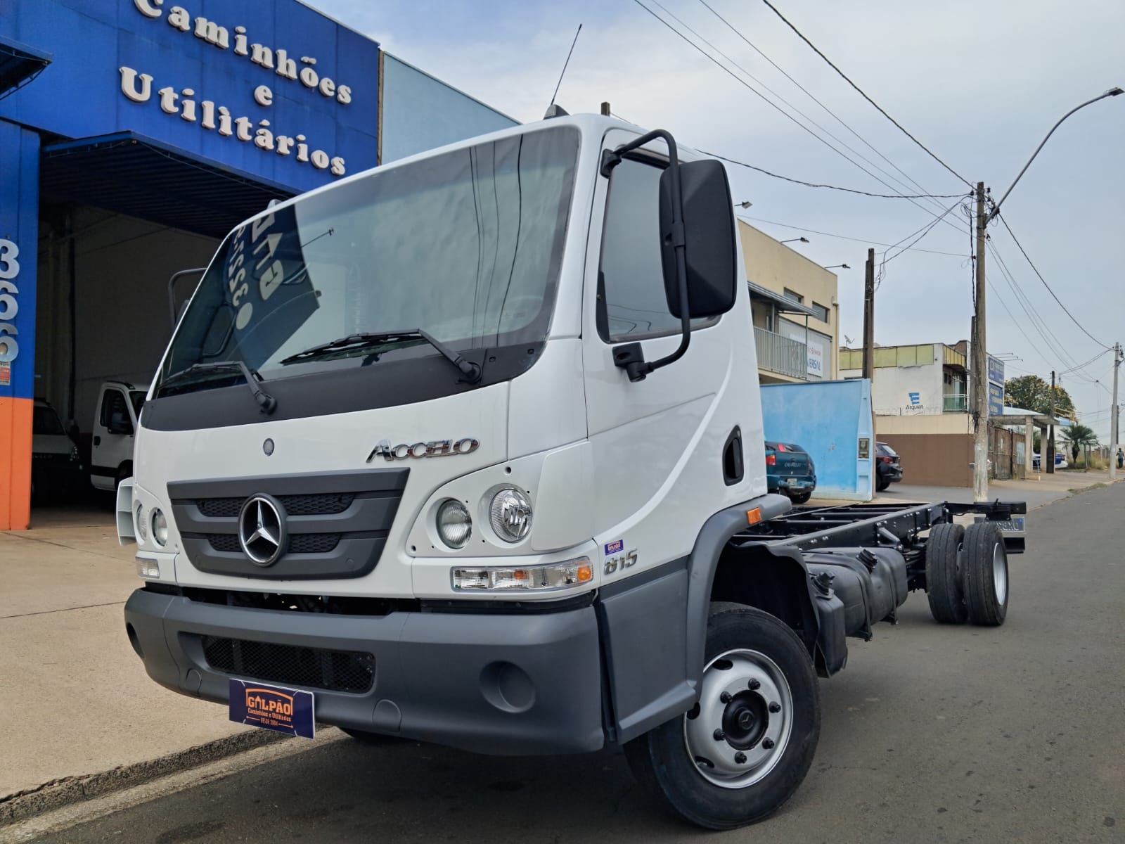 MERCEDES-BENZ ACCELO 2013