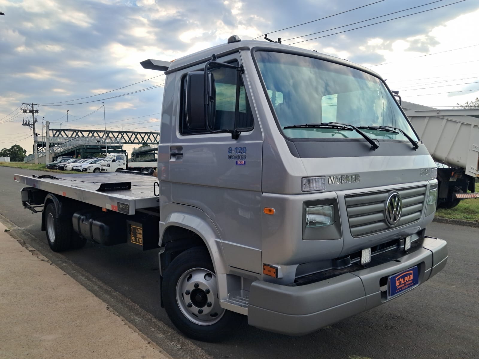 VOLKSWAGEN 8.120 2