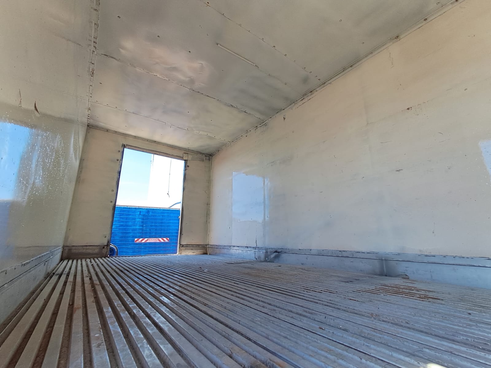 MERCEDES-BENZ ATEGO 18