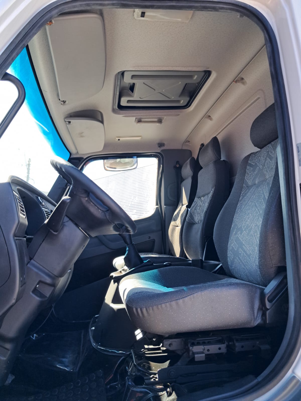 MERCEDES-BENZ ACCELO 6