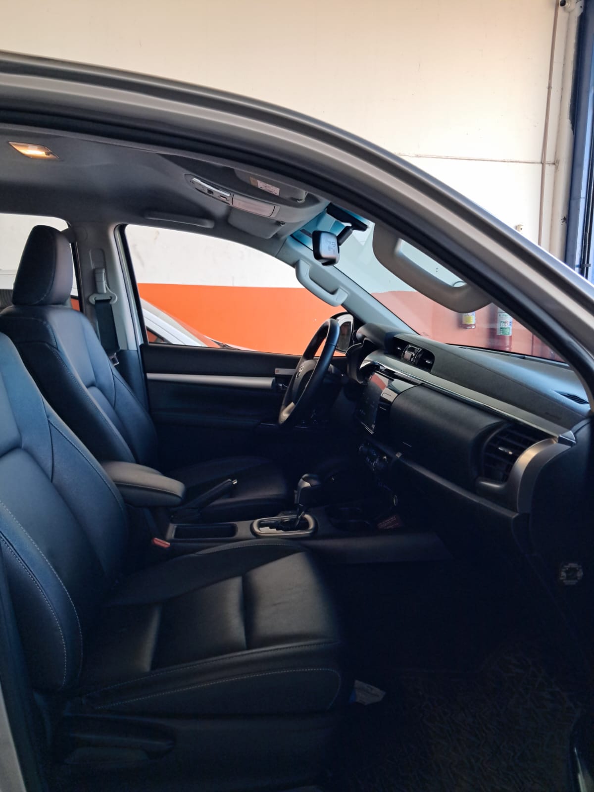 Toyota Hilux 8