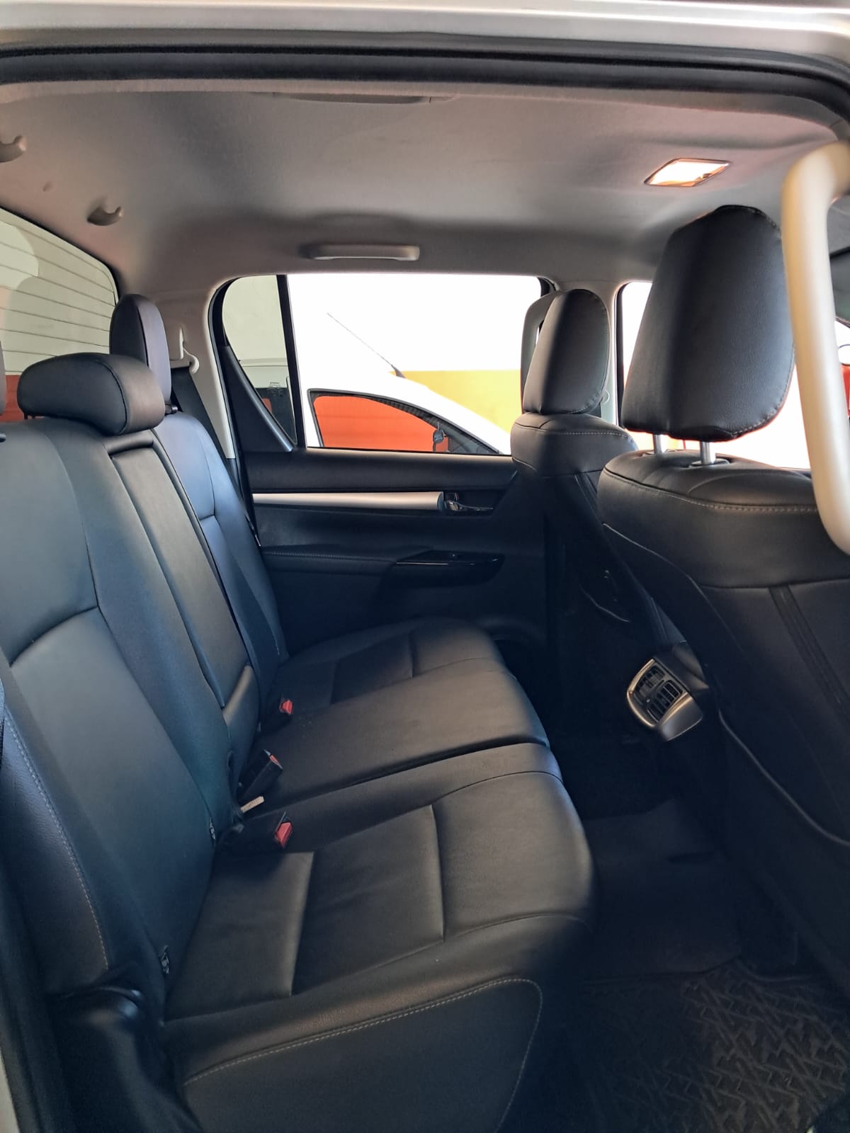 Toyota Hilux 10