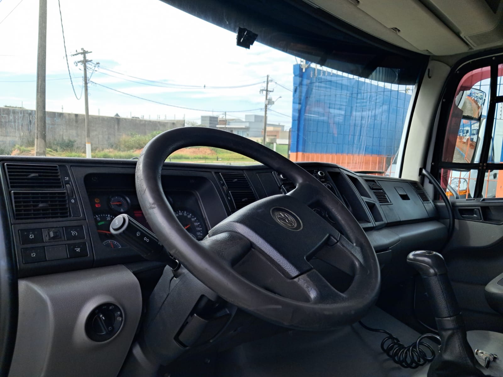 VOLKSWAGEN 24.280 11