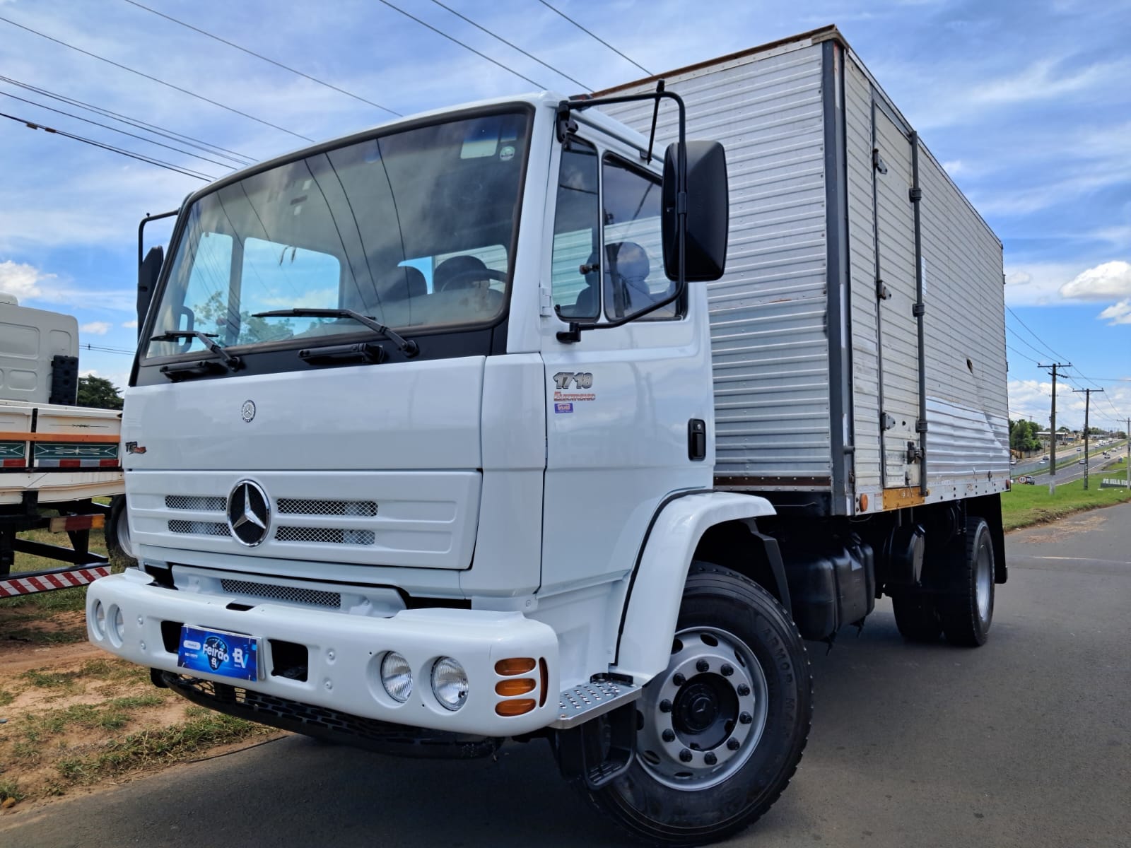 MERCEDES-BENZ 1718 2p 2011
