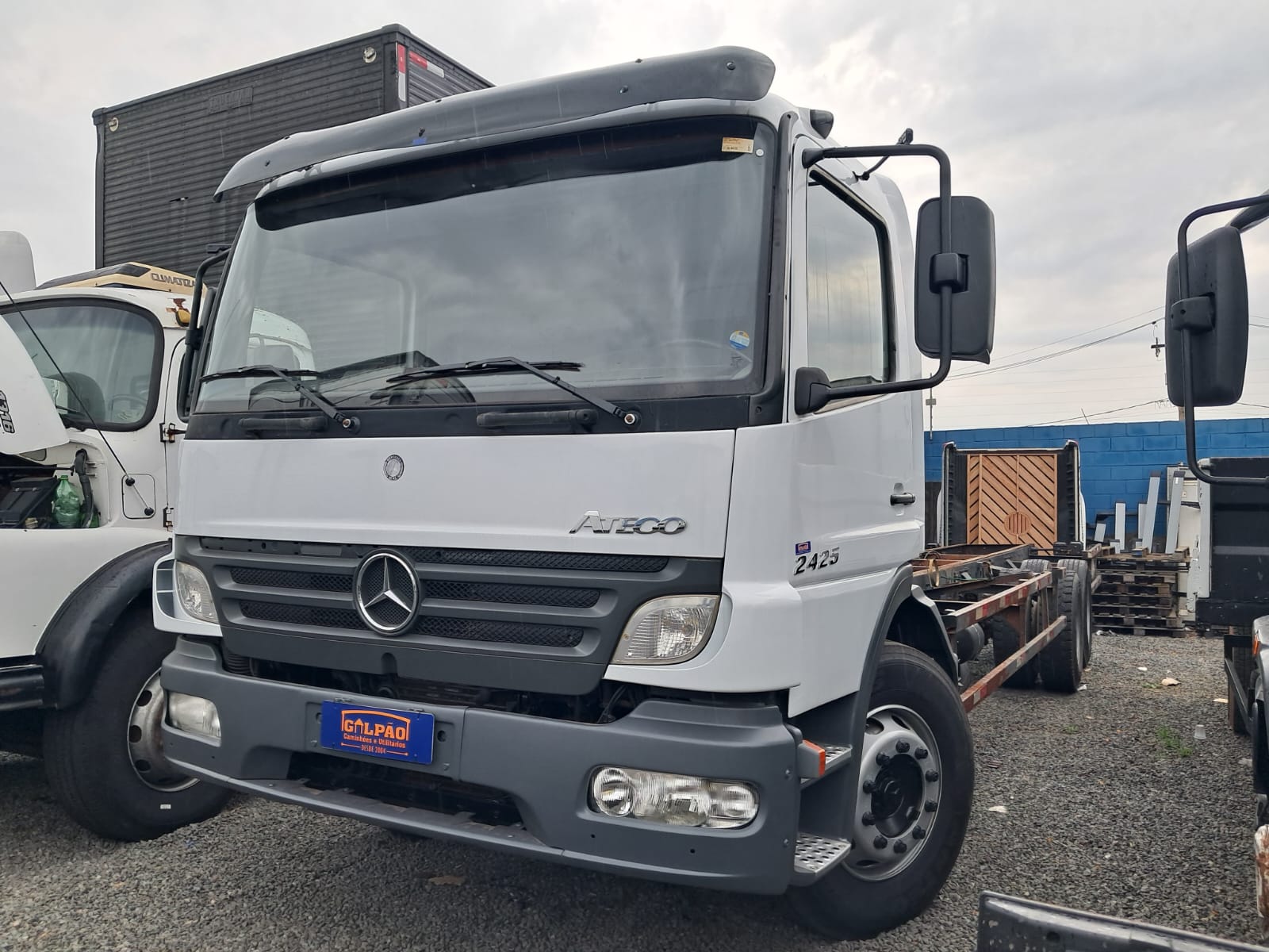 MERCEDES-BENZ ATEGO 2011