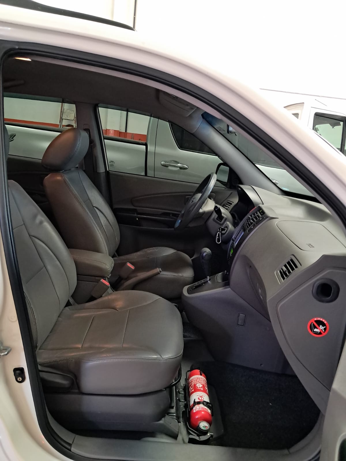 HYUNDAI TUCSON 13