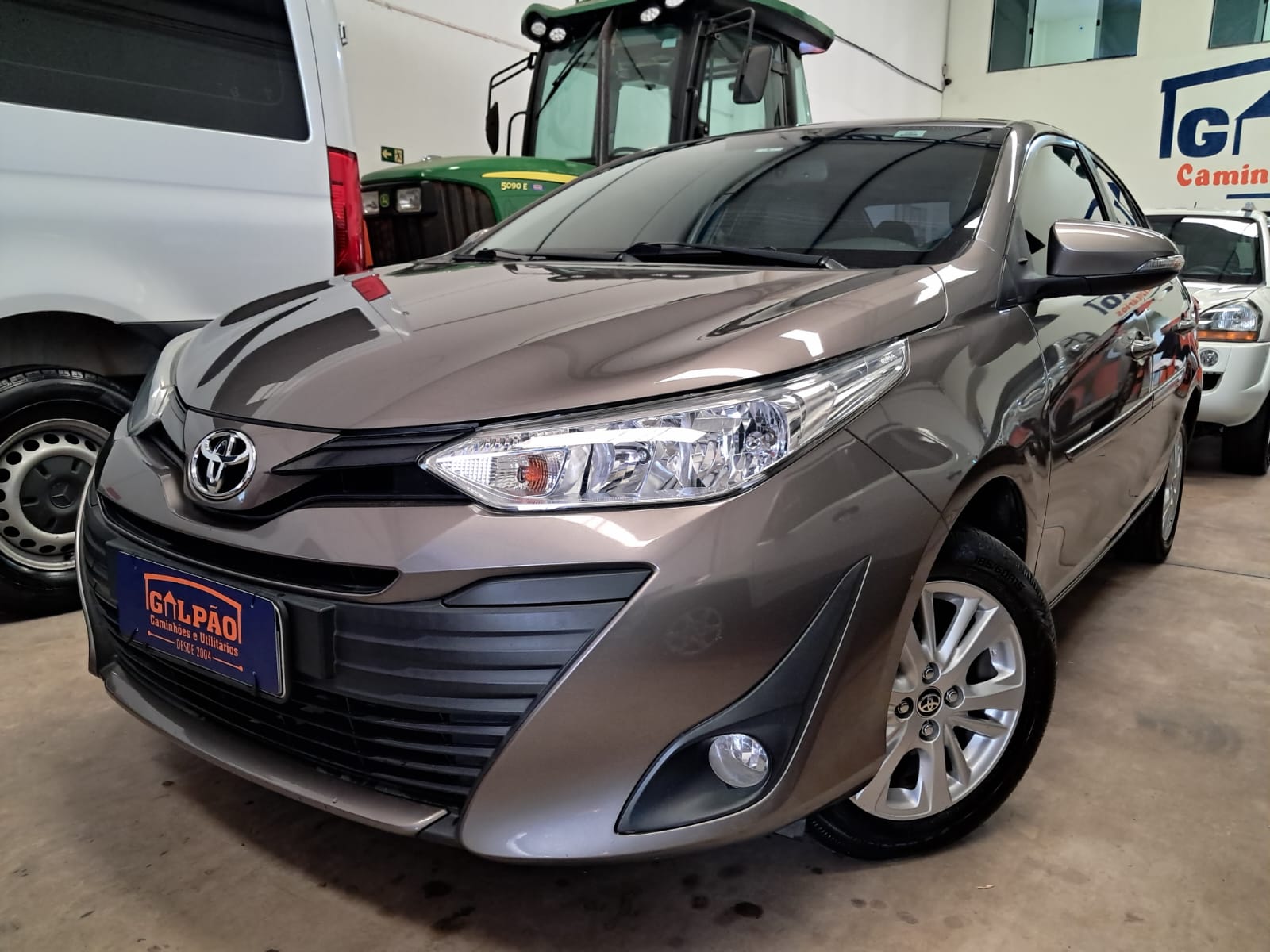 TOYOTA YARIS 2019