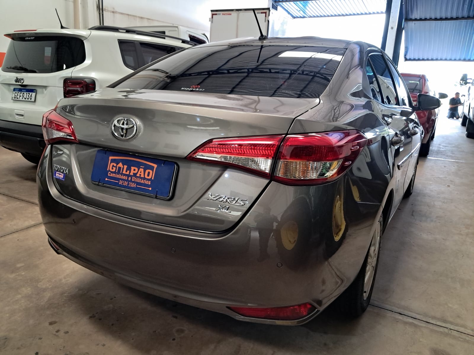 TOYOTA YARIS 5