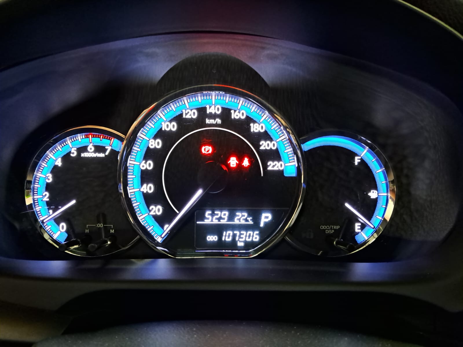 TOYOTA YARIS 9