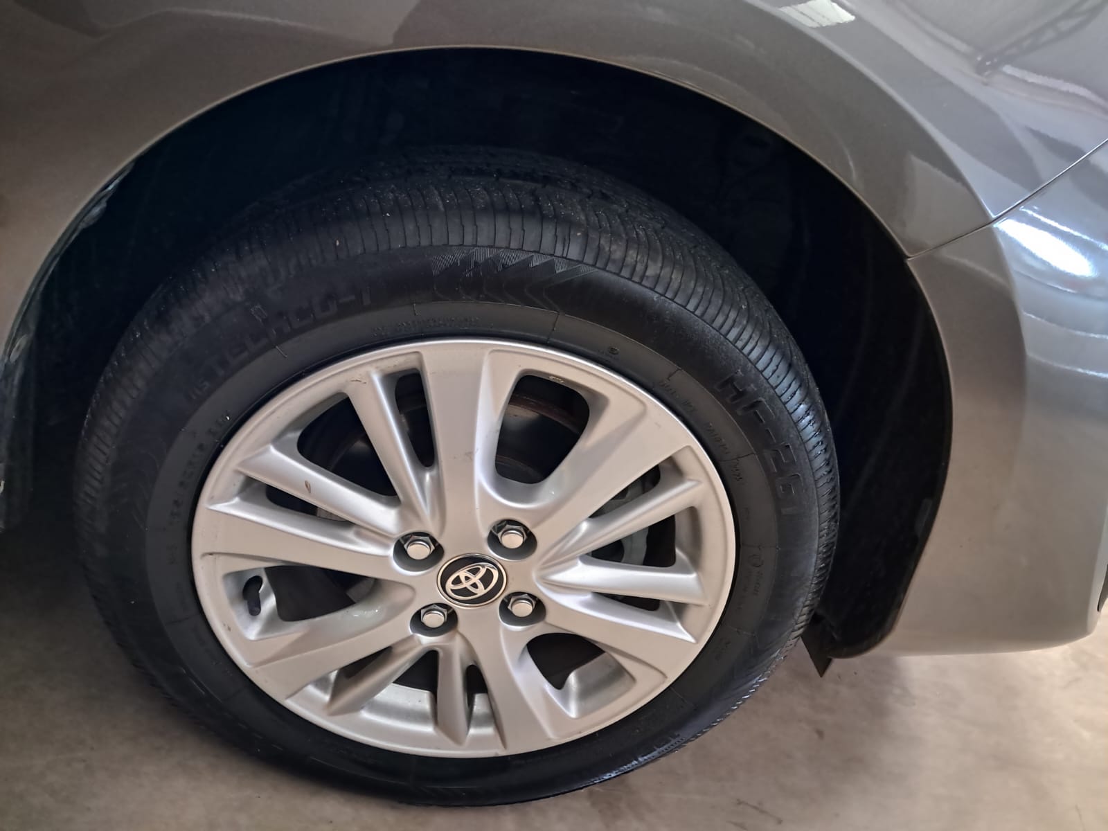 TOYOTA YARIS 14