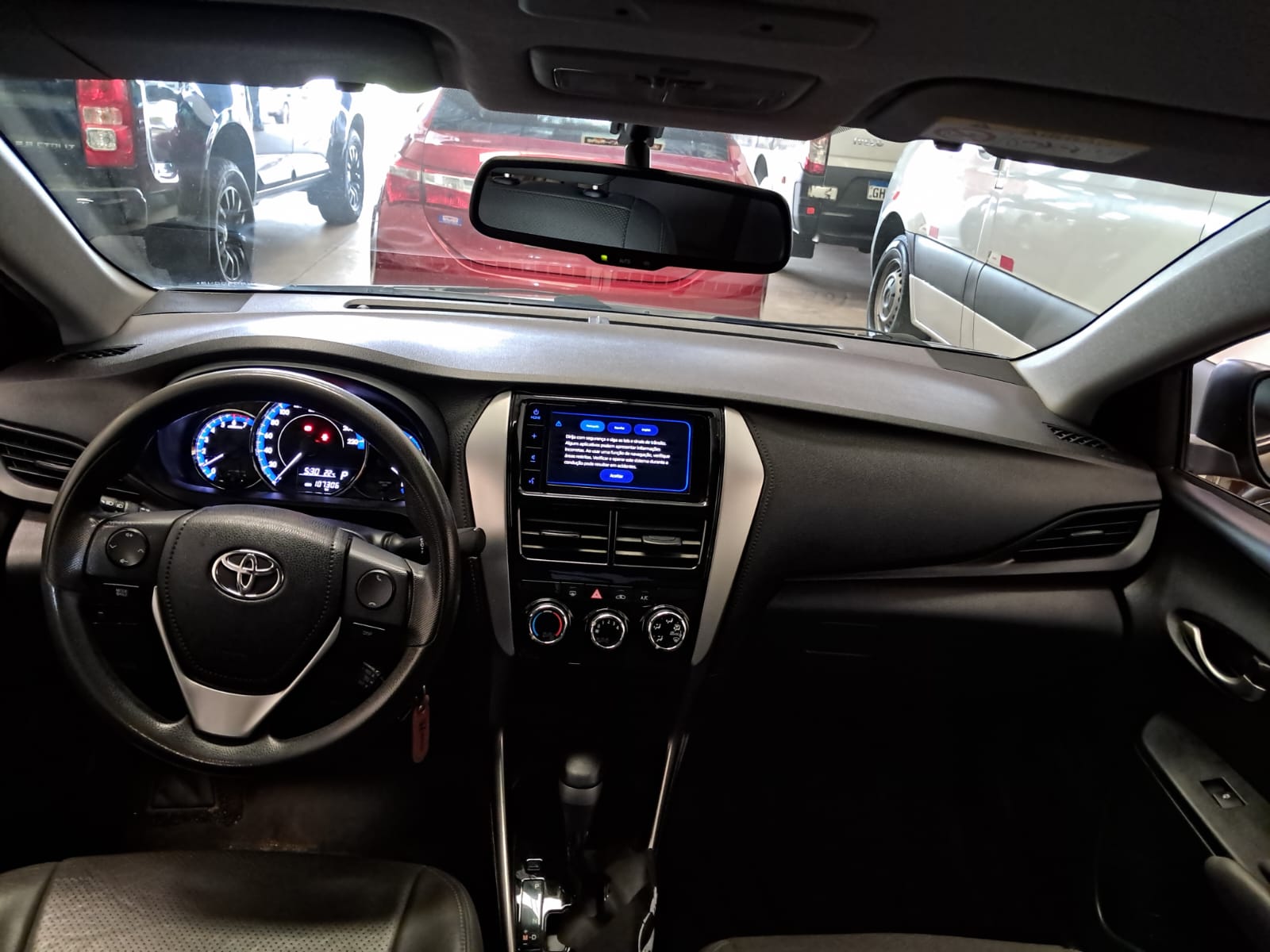 TOYOTA YARIS 15