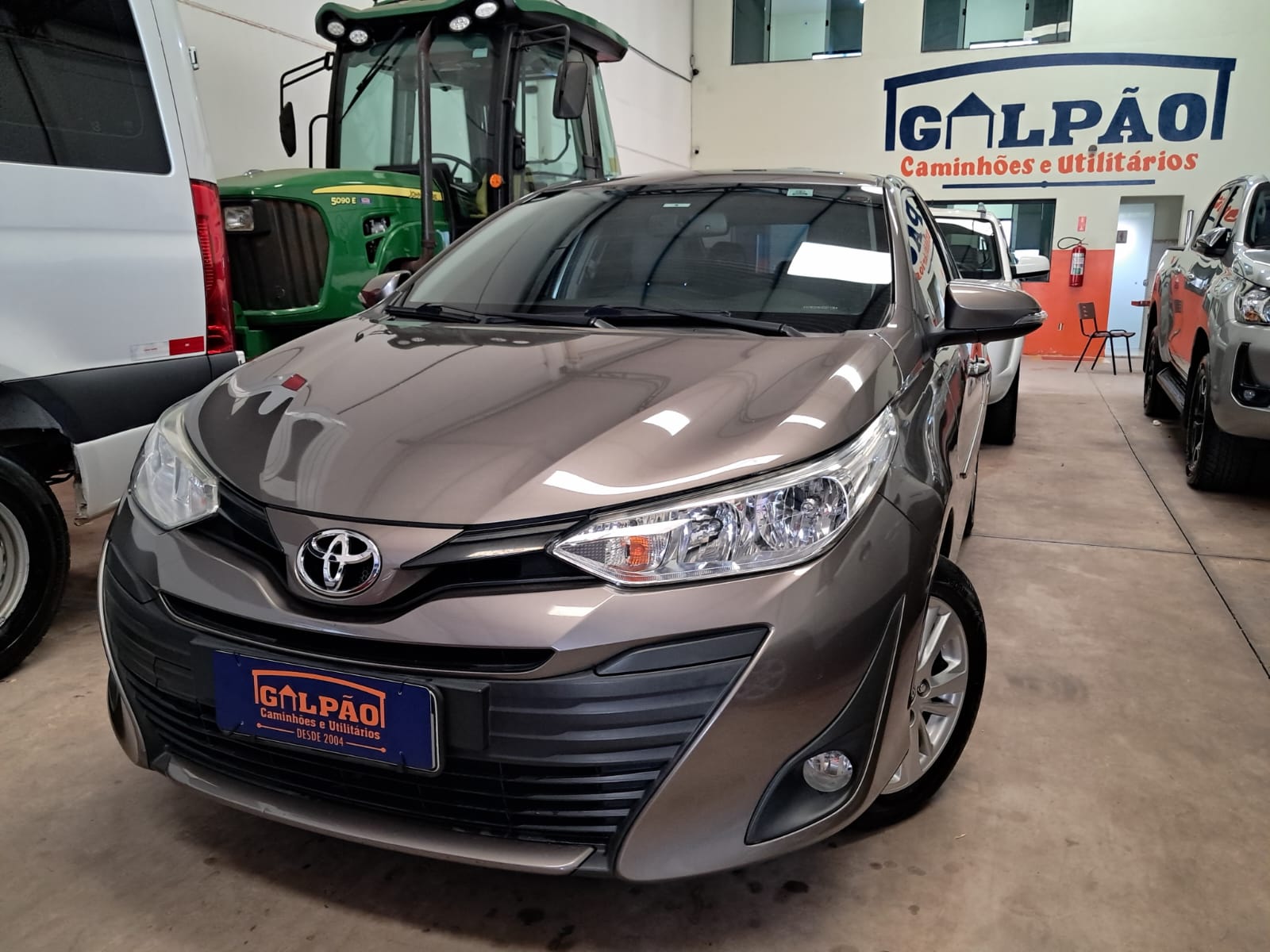 TOYOTA YARIS 16