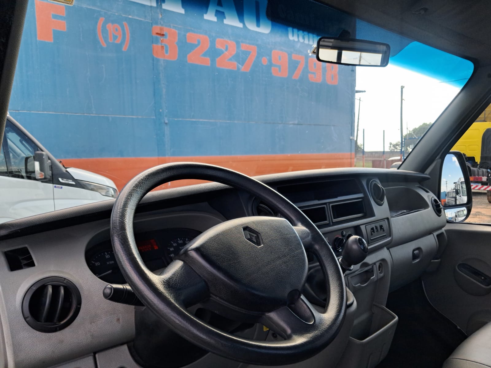 Renault Master 9