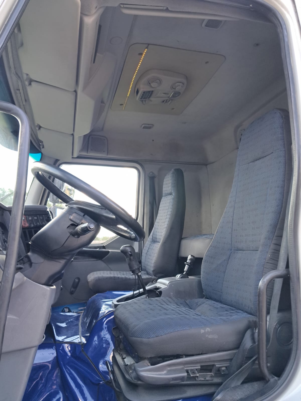 VOLVO VOLVO/VM 260 6X2R 4