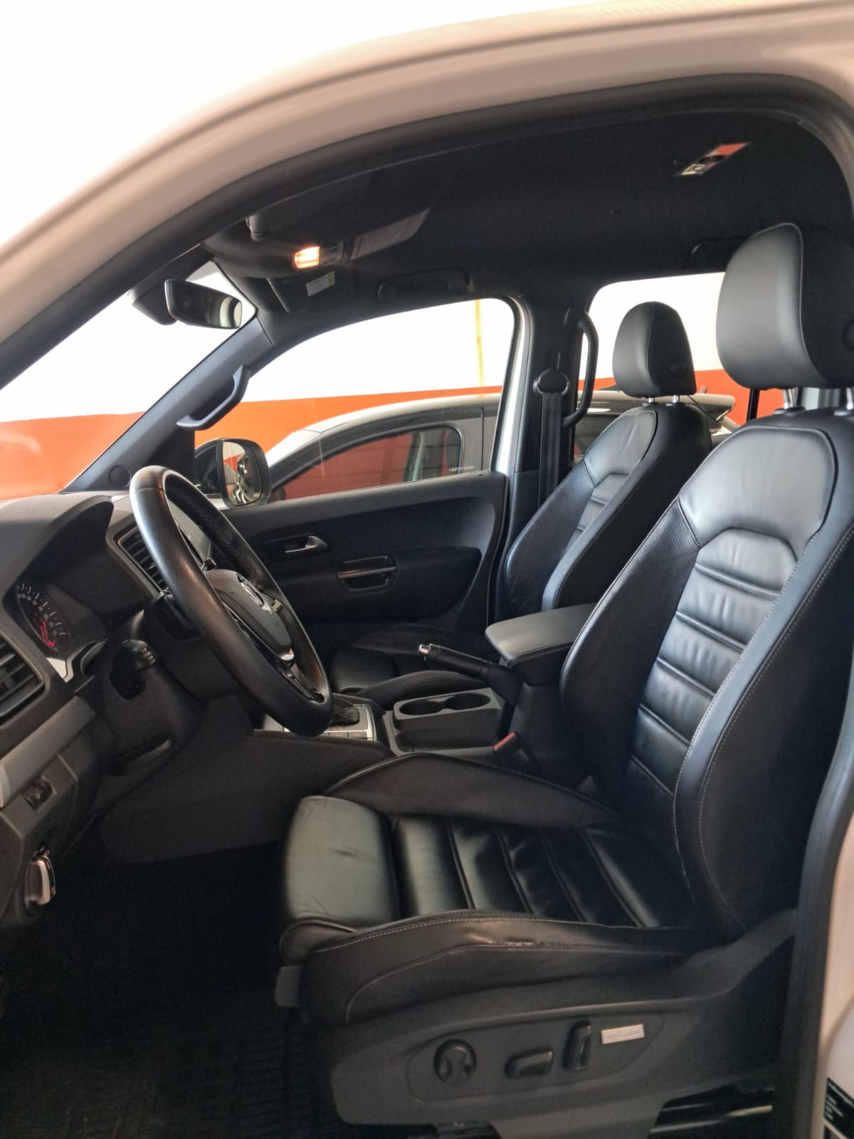 VOLKSWAGEN AMAROK CD 10