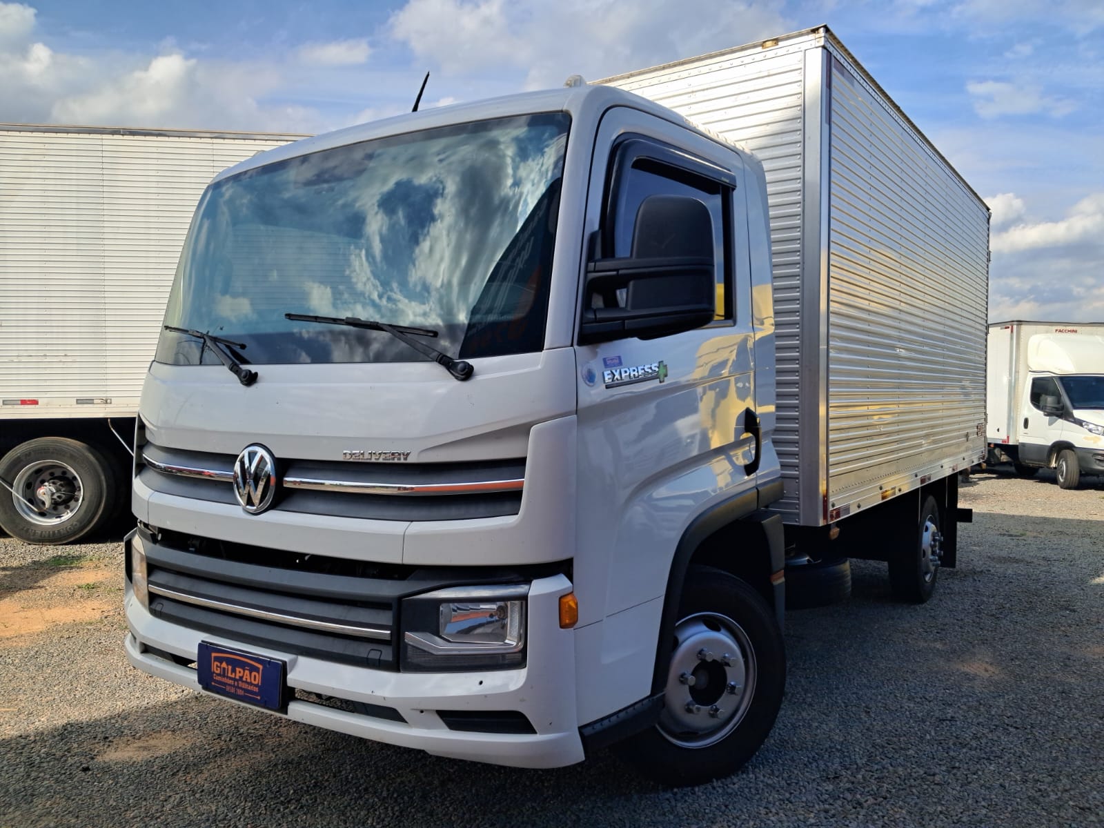 VOLKSWAGEN EXPRESS 2022