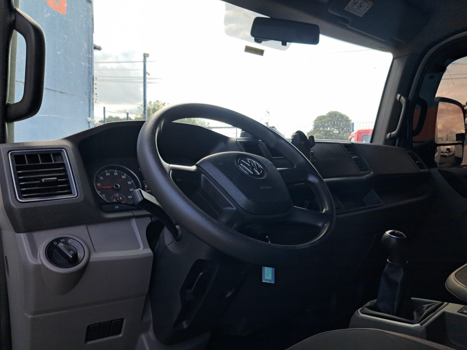VOLKSWAGEN EXPRESS 7