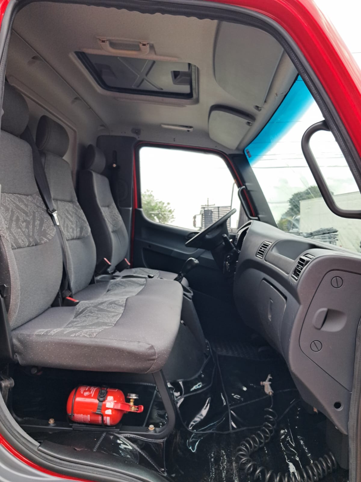 MERCEDES-BENZ ACCELO 13